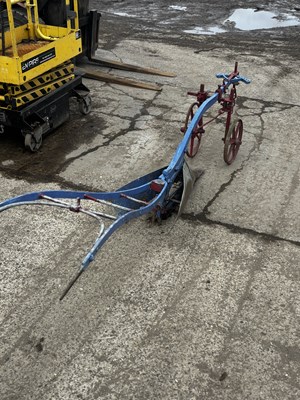 Lot 5 - SINGLE FURROW PLOUGH by Howard of Bedford