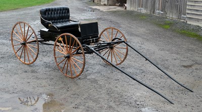 Lot 13 - PIANO BOX BUGGY built in the USA circa 1900