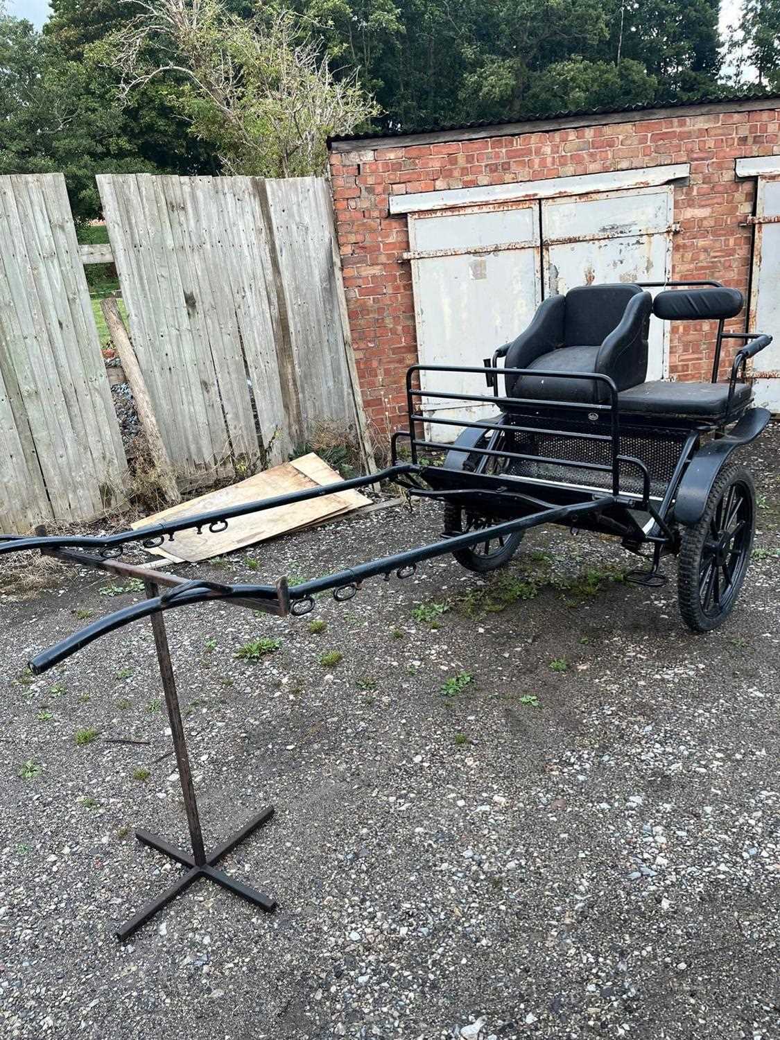 Lot 22 - EXERCISE CART
