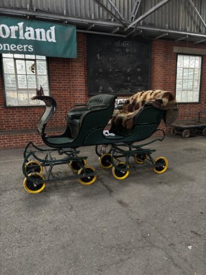 Lot 33 - DOUBLE SEAT SLEIGH