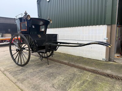 Lot 35 - HANSOM CAB