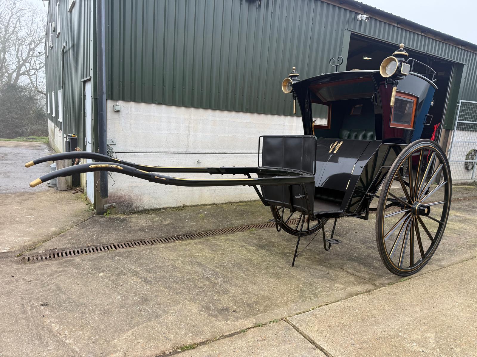 Lot 35 - HANSOM CAB