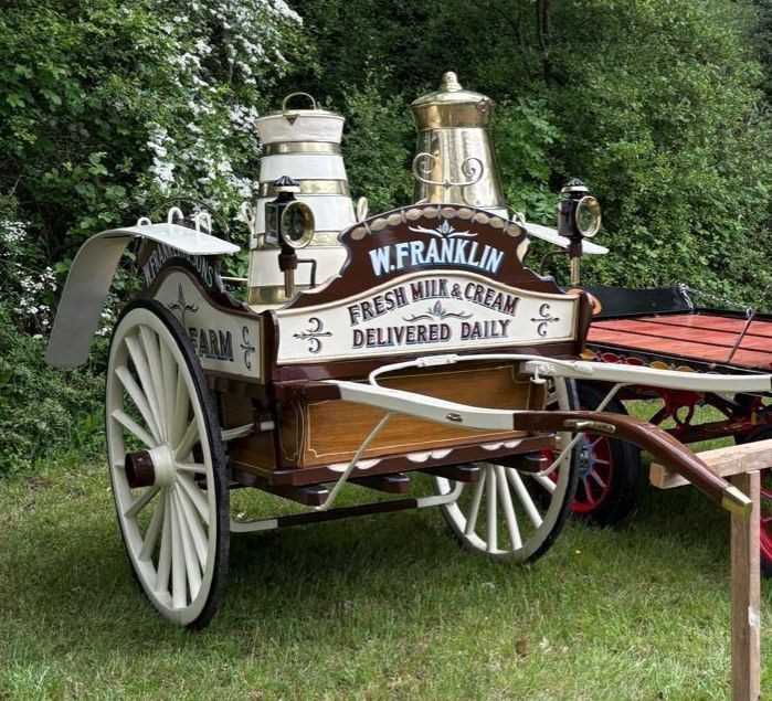Lot 80 - MILK FLOAT