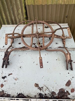 Lot 204 - English turntable for a small carriage