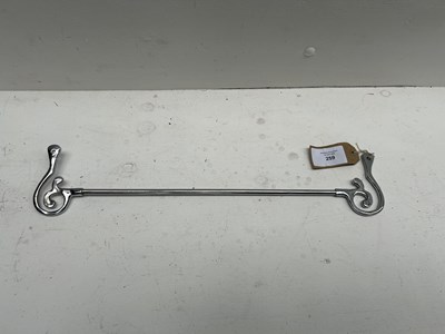 Lot 259 - White metal rein rail. This lot carries VAT.