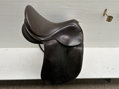 Lot 343 - 17.5" brown leather saddle. This lot carries VAT.