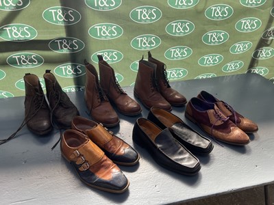 Lot 368 - Various pairs of boots