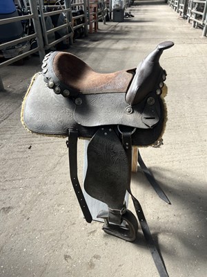 Lot 374 - Western saddle 12"