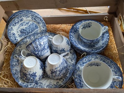 Lot 518 - Blue & white "Coaching Scenes" crockery 5 piece tea set