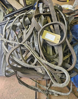 Lot 675 - Job lot of driving parts
