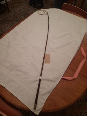 Lot 819 - Holly whip