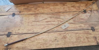 Lot 870 - 5ft dealer's whip