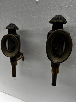 Lot 881 - Pair of oval fronted carriage lamps
