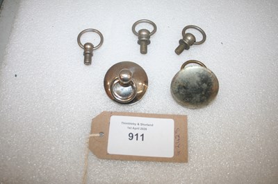 Lot 911 - Quantity of rings / fittings for a driving apron