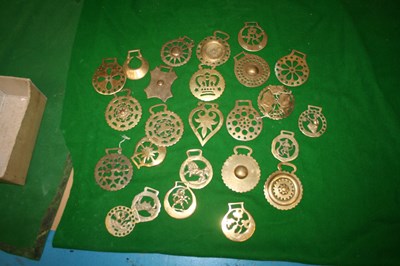 Lot 917 - Quantity of horse brasses