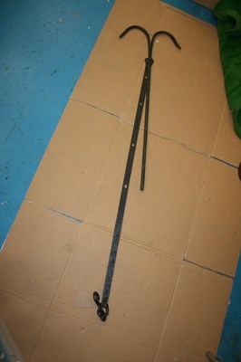Lot 929 - Adjustable harness cleaning hook