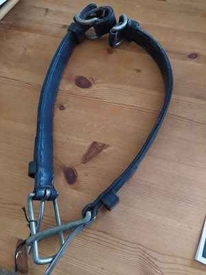 Lot 963 - Pair of black leather trace ends