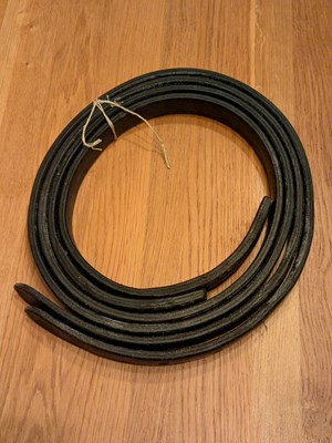 Lot 981 - Cob size 1 1/4" traces by John McDonald