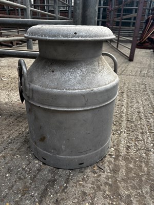 Lot 994 - Five gallon aluminium churn