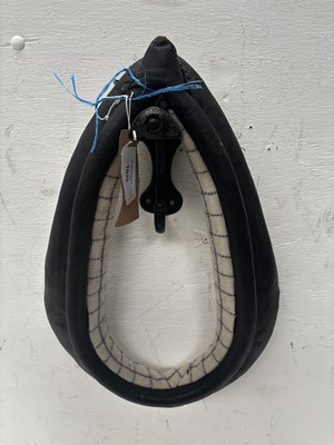 Lot 1035 - Soft lined 18.5" collar This lot carries VAT.