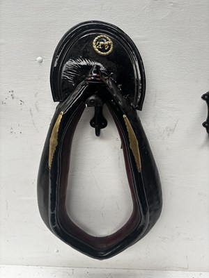 Lot 1115 - 27" black collar. This lot carries VAT.
