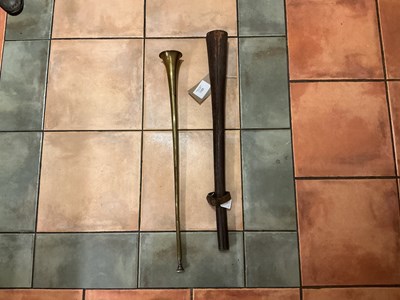 Lot 1168 - Tandem horn with leather case