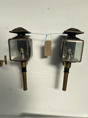 Lot 1258 - Pair of black and brass square-fronted carriage lamps
