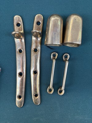 Lot 203 - Brass shaft fittings
