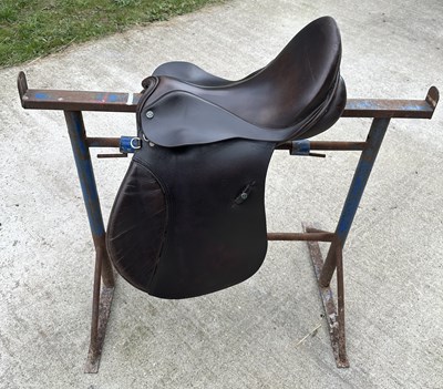 Lot 351 - 18" Hunter brown leather saddle