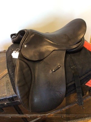 Lot 354 - 16" Charles Mountfort wide GP saddle