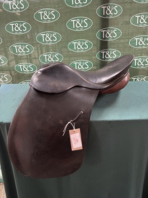 Lot 387 - 18" brown leather saddle. This lot carries VAT.