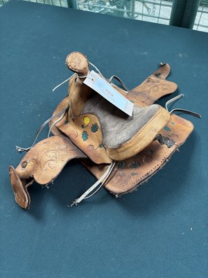 Lot 633 - Miniature western saddle, apprentice piece