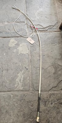 Lot 889 - Whale bone lunging/dealers whip