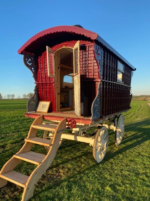 Lot 23 - LIVING WAGON, built circa 1900, to suit a single horse