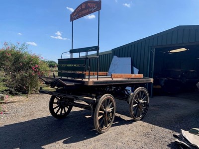 Lot 24 - FLAT BED DRAY, to suit a pair of horses, 14.2 hh and over