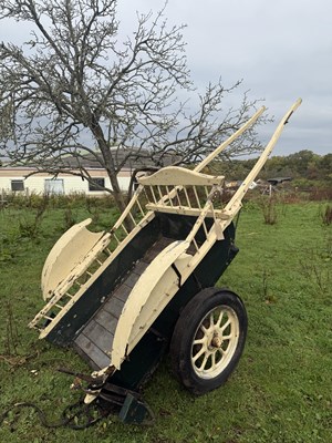 Lot 47 - FLOAT, of traditional timber construction