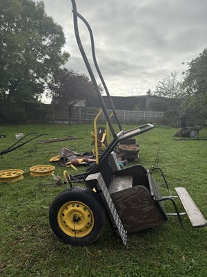 Lot 48 - TWO WHEEL TRAINING CART, of modern construction to suit pony or cob